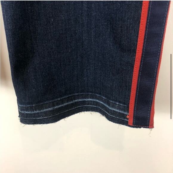 NWT Veronica beard Carolyn baby boot cut cropped jeans with red trim - Picture 5 of 8